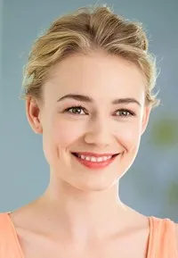 영화배우인 옥사나 애킨시나의 대표 이미지