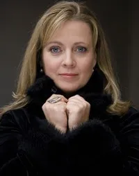 영화배우인 가브리엘라 마리아 슈마이더의 대표 이미지