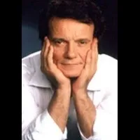 영화배우, 가수인 마시모 라니에리의 대표 이미지