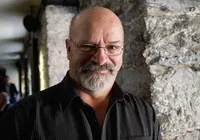 배우인 거메인 후드의 대표 이미지