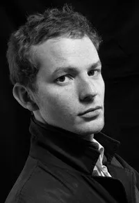 배우인 말릭 지디의 대표 이미지