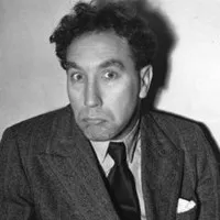 배우인 프랭키 하워드의 대표 이미지