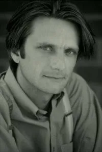 영화배우인 그렉 웹의 대표 이미지