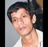 배우인 비제이 라즈의 대표 이미지