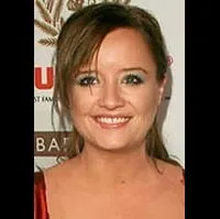 영화배우인 루시 데이비스의 대표 이미지