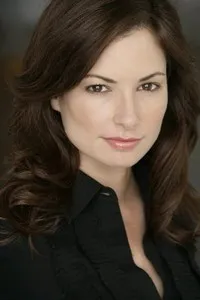 배우인 메건 에드워즈의 대표 이미지