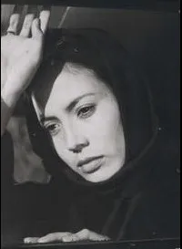 배우인 윤소라의 대표 이미지