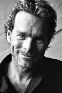 영화배우인 키란 달시-스미스의 대표 이미지