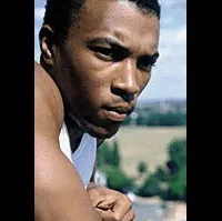 영화배우인 애슐리 월터스의 대표 이미지