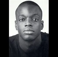 영화배우인 아토 에산도의 대표 이미지