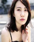 가수인 아코의 대표 이미지