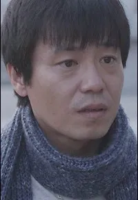 배우인 홍희용의 대표 이미지