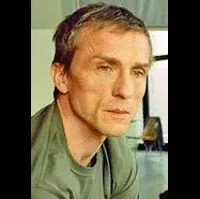 각본, 감독, 배우, 제작/기획인 안드레 헤니케의 대표 이미지