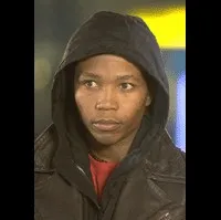 영화배우인 프리슬리 크웨니에개의 대표 이미지