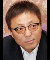 영화감독인 봉수의 대표 이미지