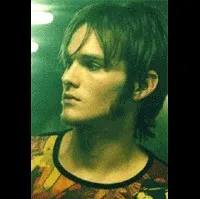 영화배우인 아담 니의 대표 이미지