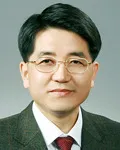 대학교수인 현택환의 대표 이미지