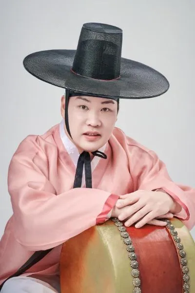 국악인, 국악연주가인 최건의 대표 이미지