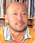 수필가인 오성근의 대표 이미지