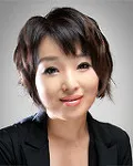 가수인 현자의 대표 이미지