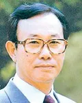 소설가인 김국태의 대표 이미지