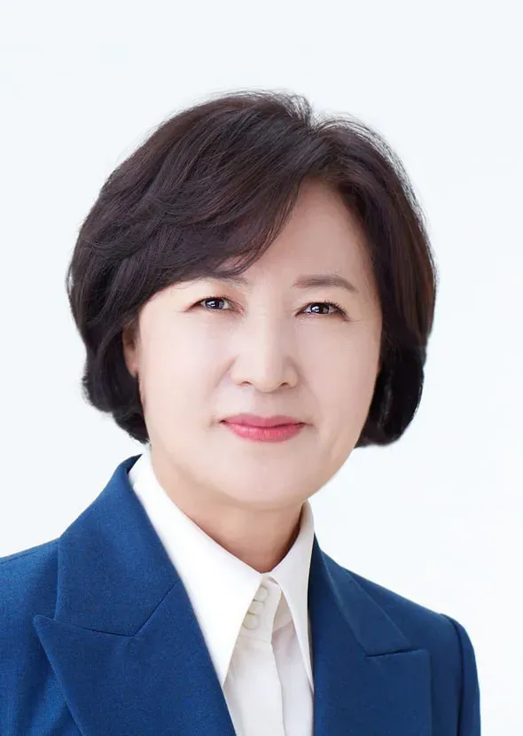 국회의원, 대학교수인 추미애의 대표 이미지