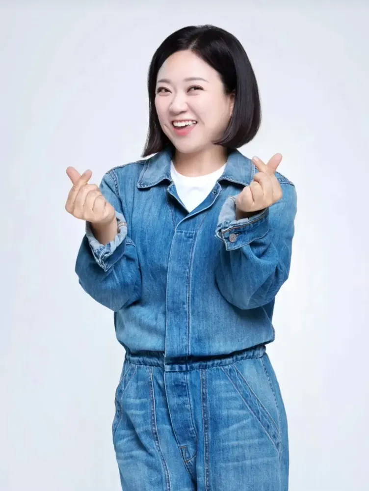 코미디언, MC, 가수, 작곡가인 김숙의 대표 이미지