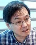 대학교수인 윤상인의 대표 이미지