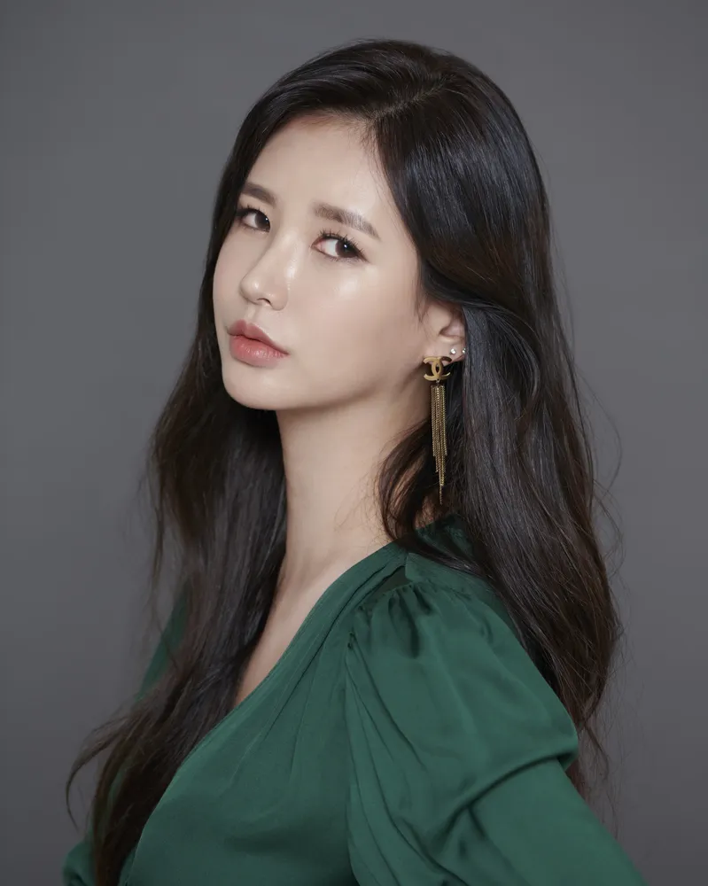 패션모델인 김미리내의 대표 이미지