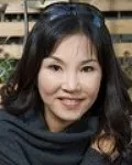패션디자이너인 케이 킴의 대표 이미지