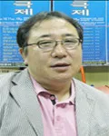 DJ, 연극배우인 박규상의 대표 이미지