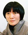 평론가인 엄경희의 대표 이미지