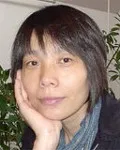 영화감독인 옌 펑의 대표 이미지