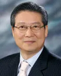 (전직)대학교수, (전직)정무직공무원인 공민배의 대표 이미지