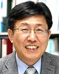 대학교수인 한무영의 대표 이미지