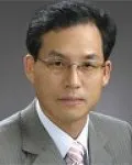 조각가인 김유제의 대표 이미지