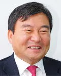 국회의원, (전직)기업인인 이상직의 대표 이미지