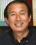 소설가인 이정우의 대표 이미지