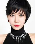 가수, 레이싱모델인 아리의 대표 이미지