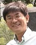 대학교수인 윤경현의 대표 이미지