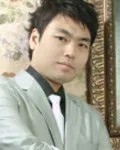 가수인 지택근의 대표 이미지