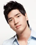 뮤지컬배우인 정민의 대표 이미지