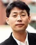 시인인 윤병무의 대표 이미지