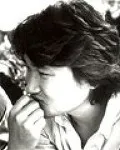시인인 윤석정의 대표 이미지