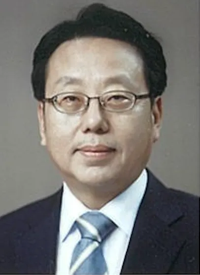 변호사 및 공인중계사인 오재원의 대표 이미지