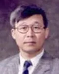 대학교수인 이일병의 대표 이미지