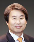 (전직)정무직공무원, (전직)기자인 신재민의 대표 이미지