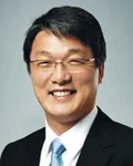 특수단체인, (전직)대학교수, (전직)정무직공무원인 김병국의 대표 이미지