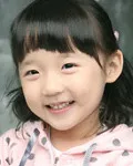 모델인 이나현의 대표 이미지