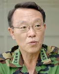 군인, (전직)정무직공무원인 이홍기의 대표 이미지